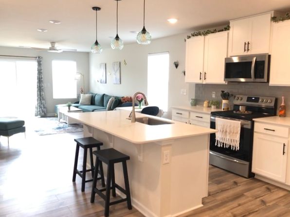 2742 Legacy Ridge Ln