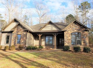 212 Spring Hill Dr, Ellerslie, GA 31807