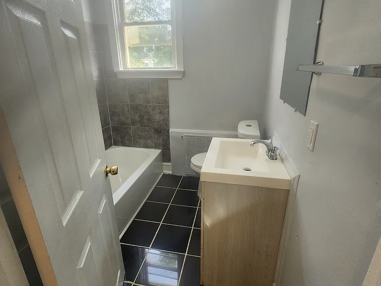 524 Beaumont Ave — Photo 21
