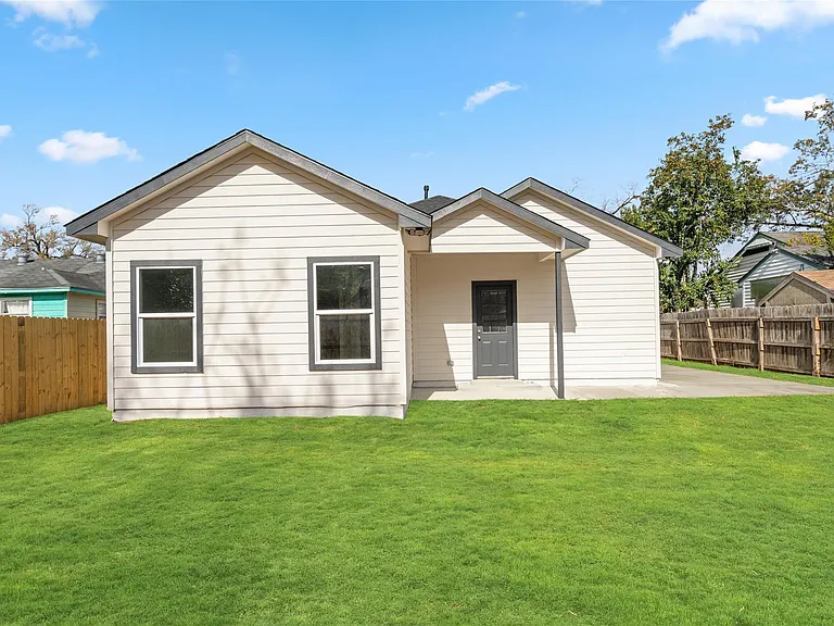 8056 Meadowbrook Dr — Photo 25