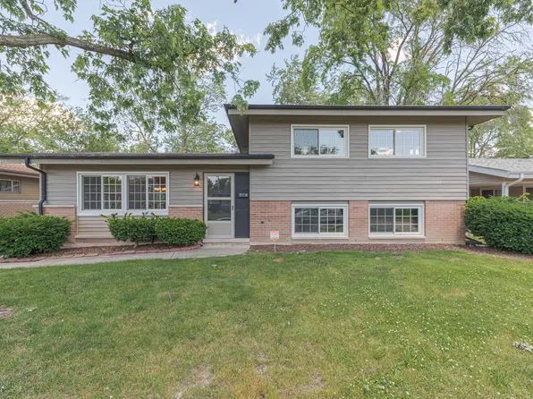 208 Early St, Park Forest, IL 60466