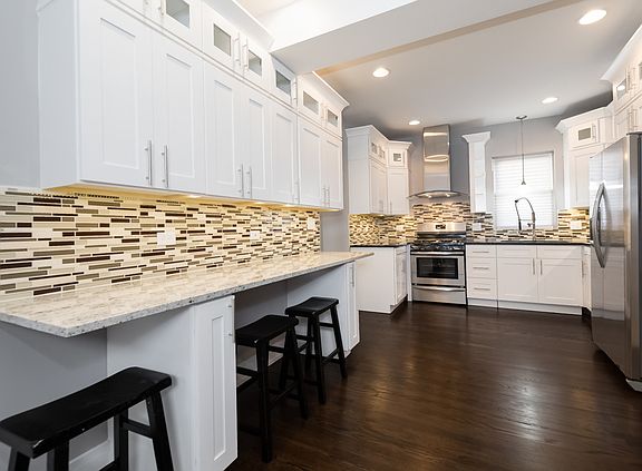 5th image of 7806 S Saint Lawrence Ave