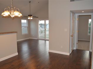 15303 Spring Creek Ln, O'Fallon, MO 63368