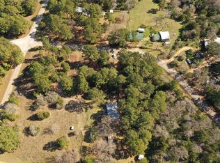 228 Pine Canyon Dr, Smithville, TX 78957