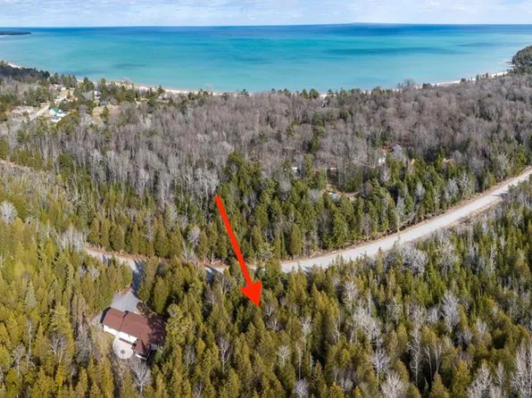 Glidden Dr, Sturgeon Bay, WI 54235