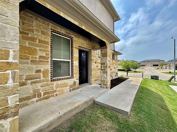 4th image of 407 Rhetoric Way
