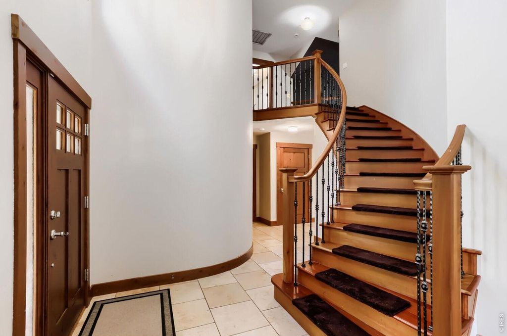 2613 Brownstone Ct
