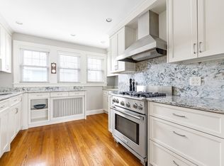 390 Weld St #2, West Roxbury, MA 02132