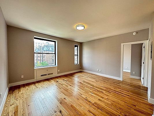 2nd image of 252 W 76th St APT 7B