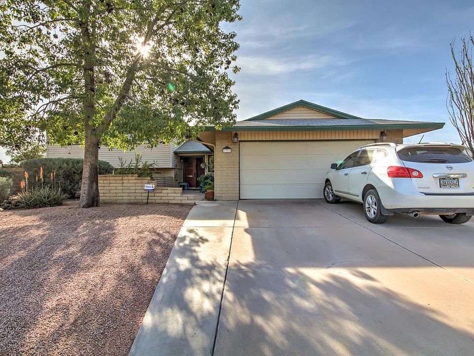 1327 E Carter Dr-1