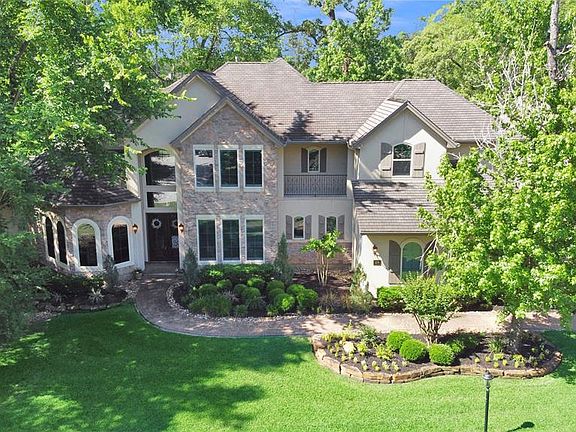 3rd image of 274 W Pines Dr