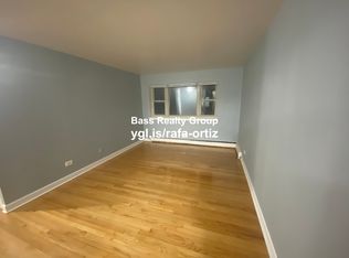 6832 N Sheridan Rd #400, Chicago, IL 60626