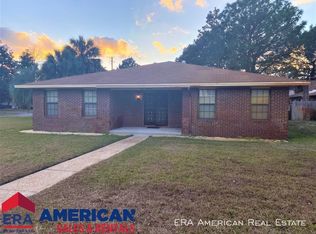 600 Manor Ct, Fort Walton Beach, FL 32547