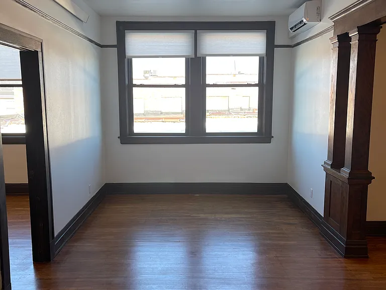 305 1/2 Grand Ave #2 — Photo 1