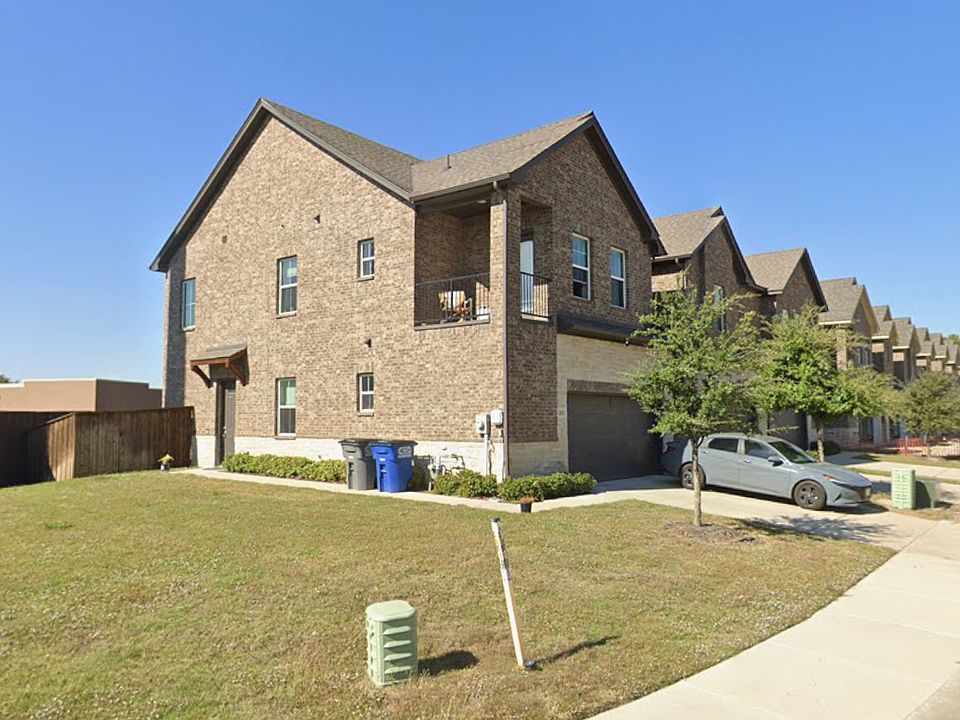 1st image of 4901 Oak Creek Ln