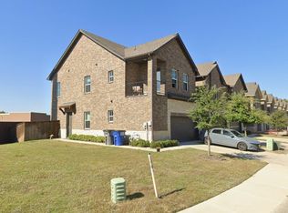 4901 Oak Creek Ln, Sachse, TX 75048