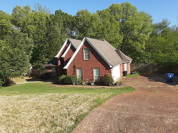 3rd image of 60 Country Forest Dr