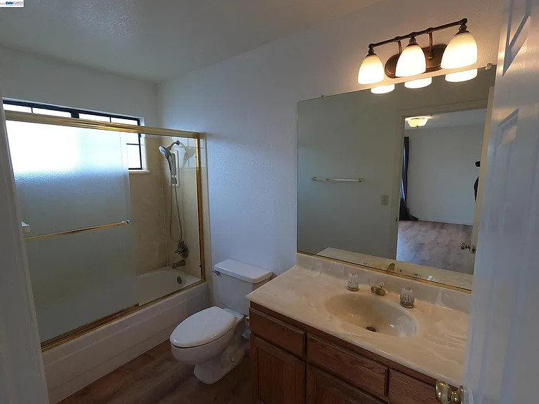 19179 Alpha Ct — Photo 34