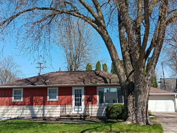 1948 Henry St, Neenah, WI 54956