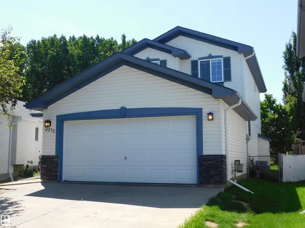 2255 Brennan Ct NW, Edmonton, AB T5T 6M3