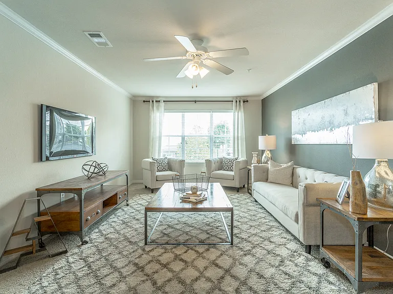 Spacious living room at Amberleigh Ridge