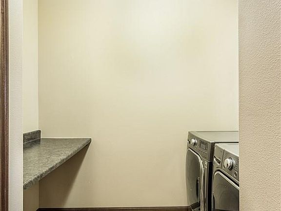 5th image of 702 Brannon Dr
