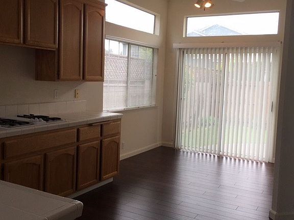 4th image of 1037 Via Elisabetta Ct