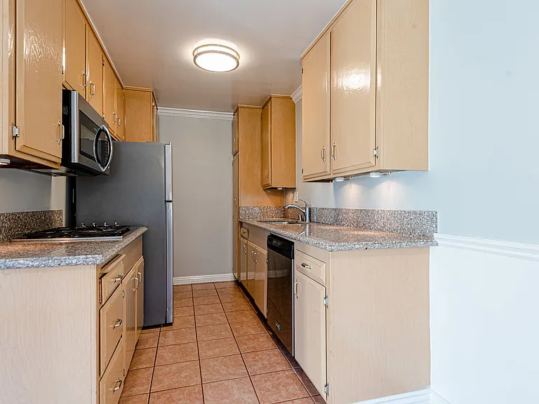 4315 Don Tomaso Dr — Photo 8