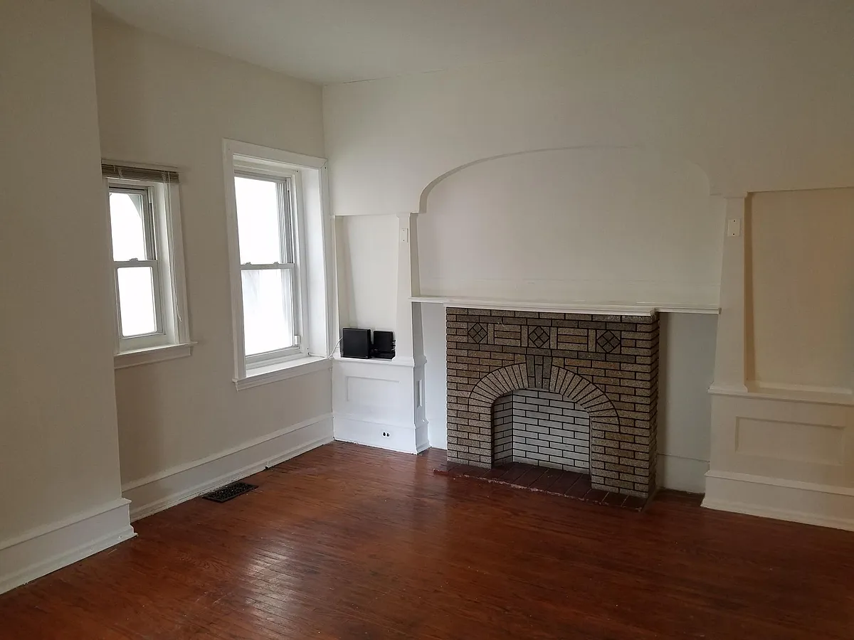 Building Photo - 30 50th St #1