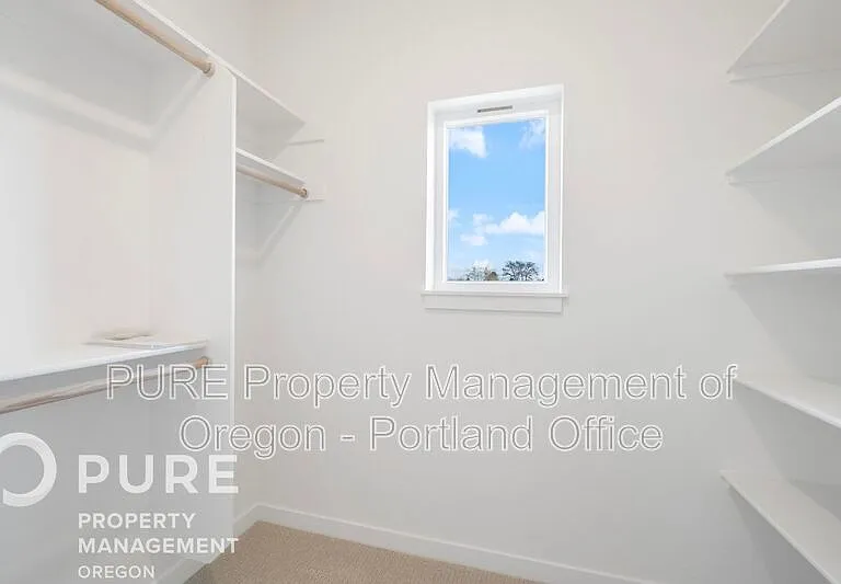 3736 NE Liberty Ter — Photo 16