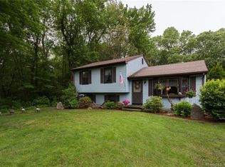 4 Docker Dr, Wallingford, CT 06492