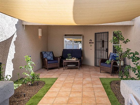 Fabulous Front Courtyard