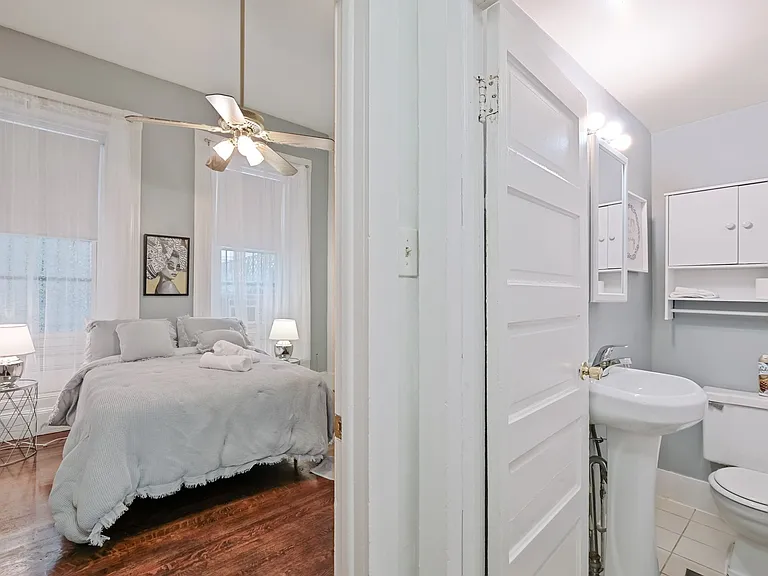 1131 Spruce St #2b & 1b — Photo 8