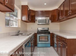 9326 Rowell Ave, Chatsworth, CA 91311