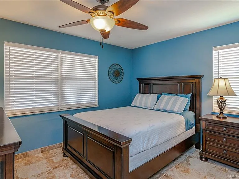 60 Aqua Ra Dr — Photo 6