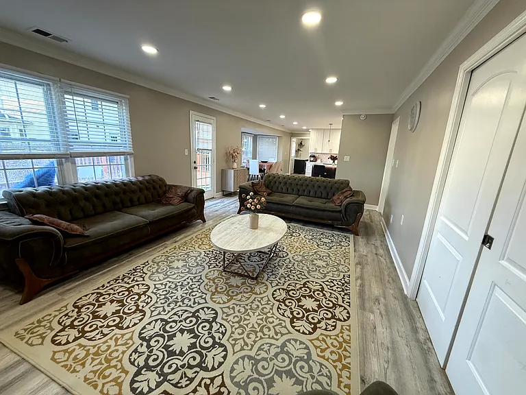 1609 Emmerton Ct — Photo 37