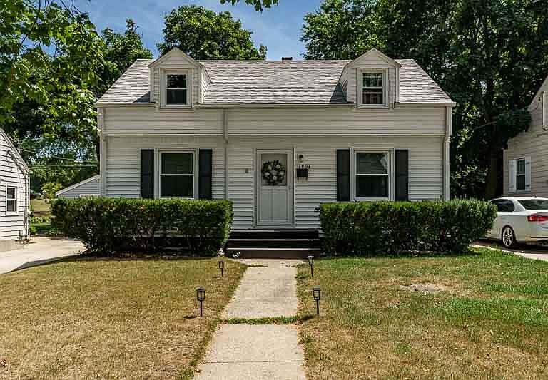 Listing photo 2