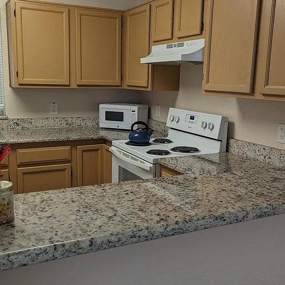2717 N Pacific Dr — Photo 8