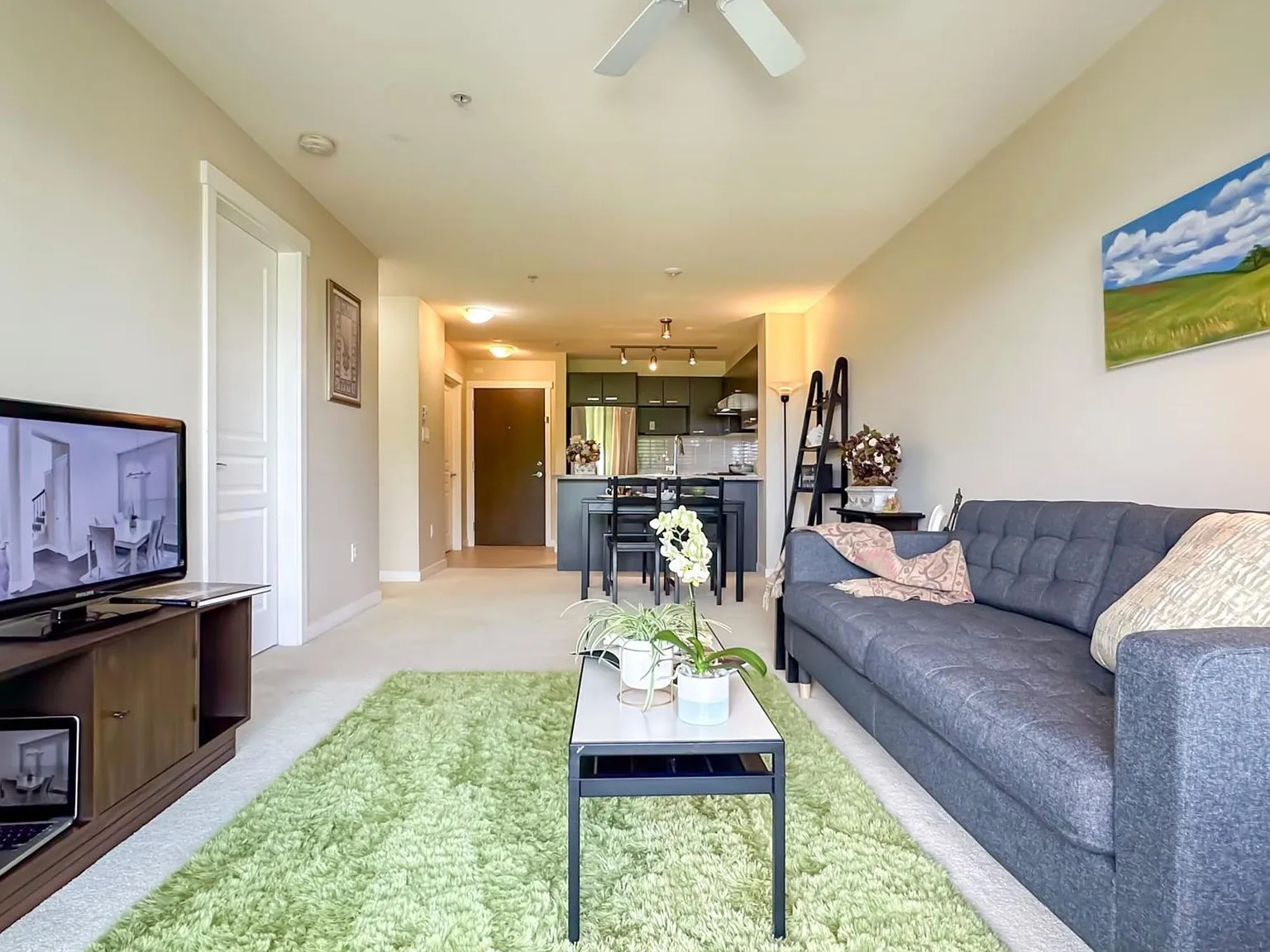 2 bed, 800 sqft, $2,580 — Photo 4