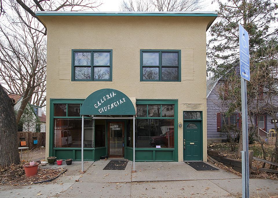 1st image of 130 Warwick St SE