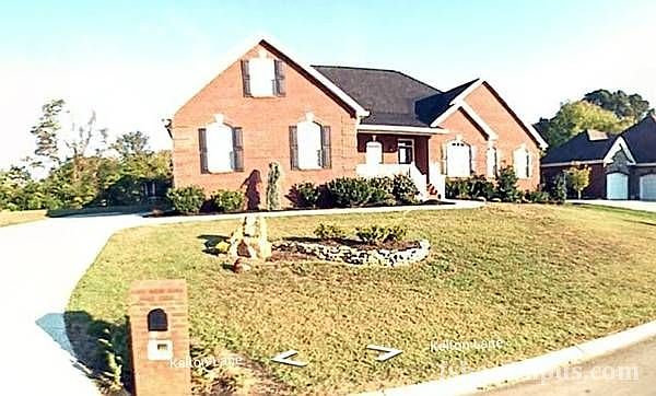 1st image of 402 Ross Springs Dr