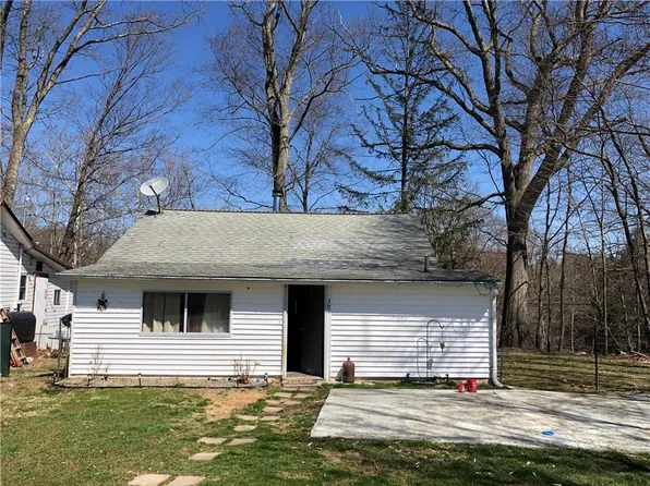 39 S High Street, Bloomingburg, NY 12721