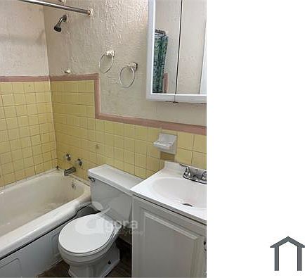 5th image of 2706 Oxford Ave