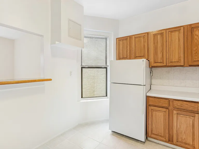 628 W 151st St #6G — Photo 3