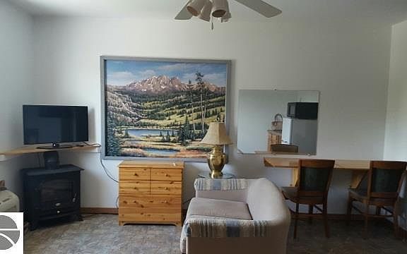 2nd image of 6500 Schuss Mountain Ln #121