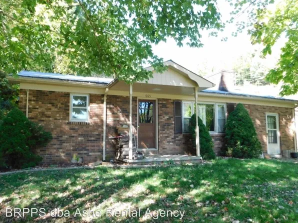 665 Monroe Miller Rd, Lansing, NC 28643