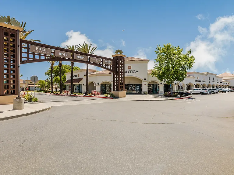 CALIXA Apartment Homes — Photo 46
