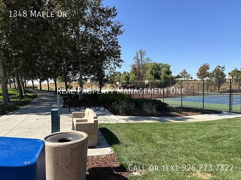 1348 Maple Dr — Photo 23