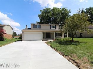 4970 Alton Dr, Troy, MI 48085