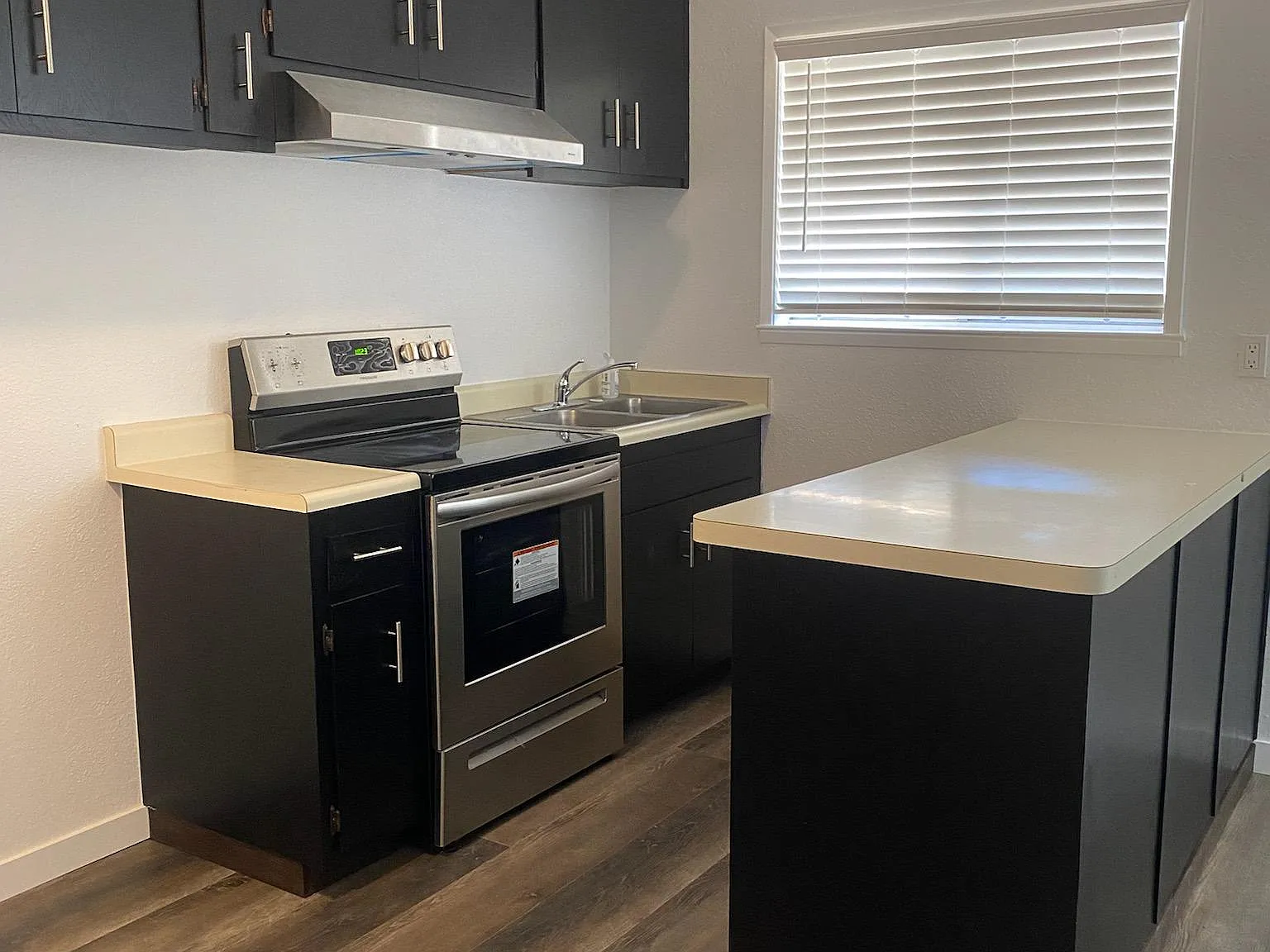 1 bed, $1,600 — Photo 2